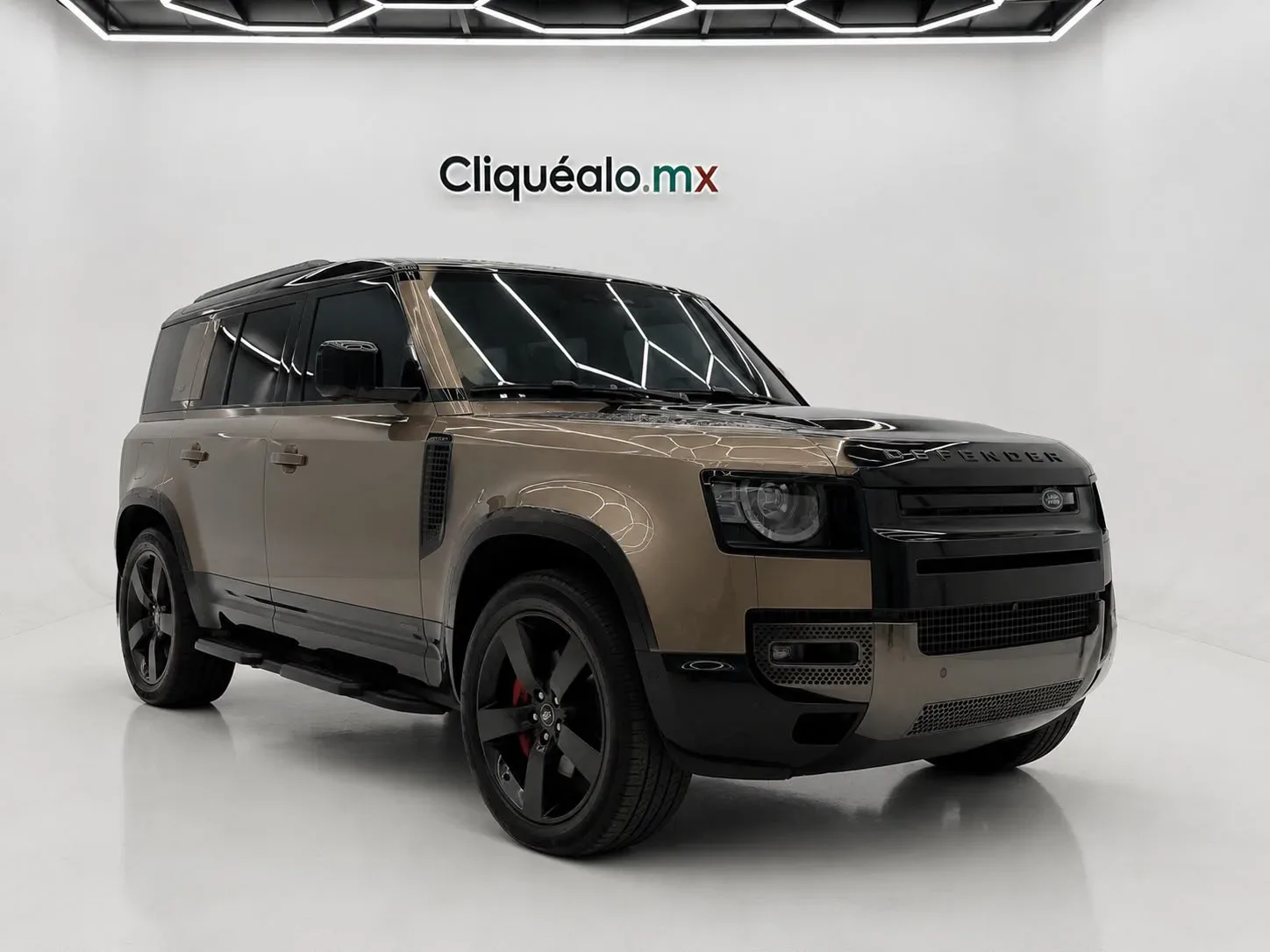 Land Rover Defender 130 2025