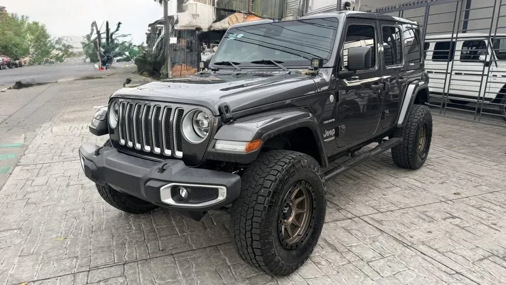 Jeep Wrangler Sahara 2021