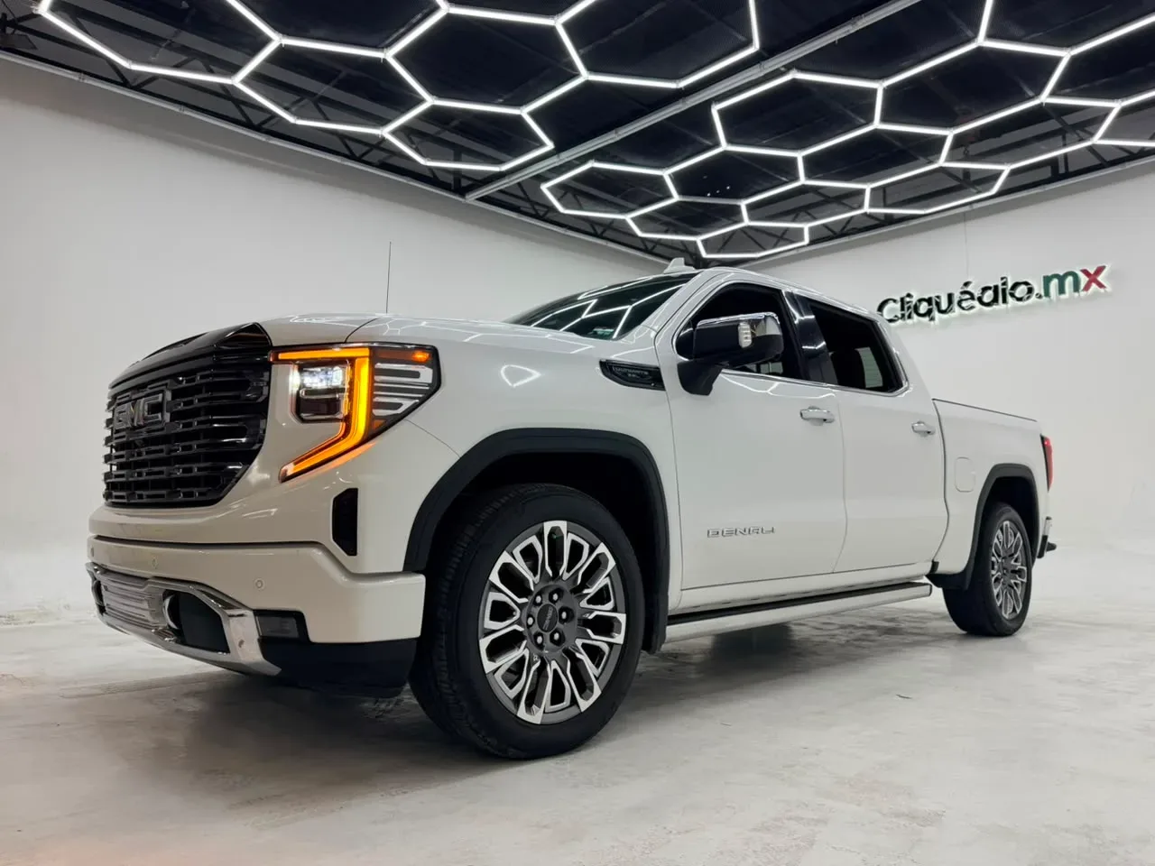 GMC GMC Sierra Denali Ultimated 2025