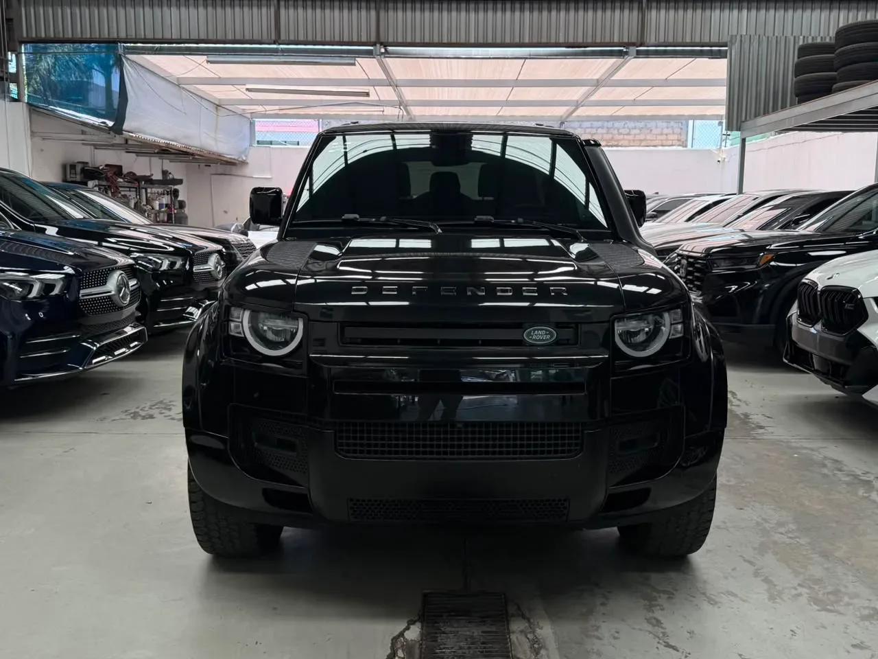 Land Rover Defender 90 2021