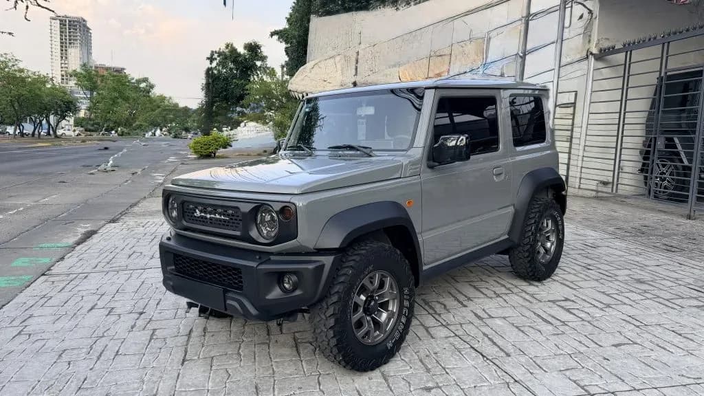 Suzuki Jimny 2023